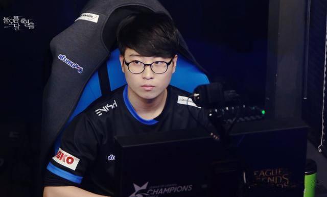 欧文浓眉和 欧文浓眉和