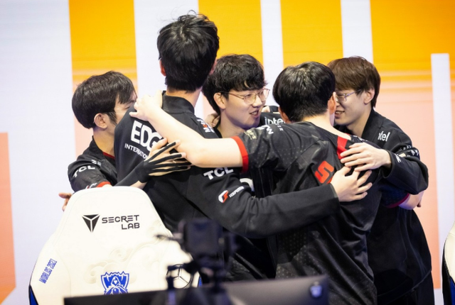 迎来职业生 迎来职业生