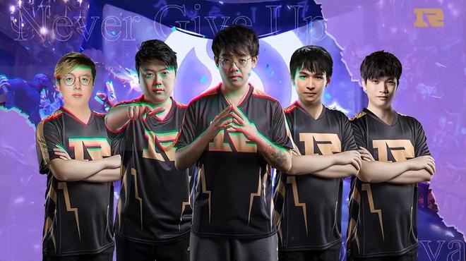 上聚光灯 上聚光灯